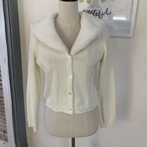 Collectif Winter Cardigan w Faux Fur Collar